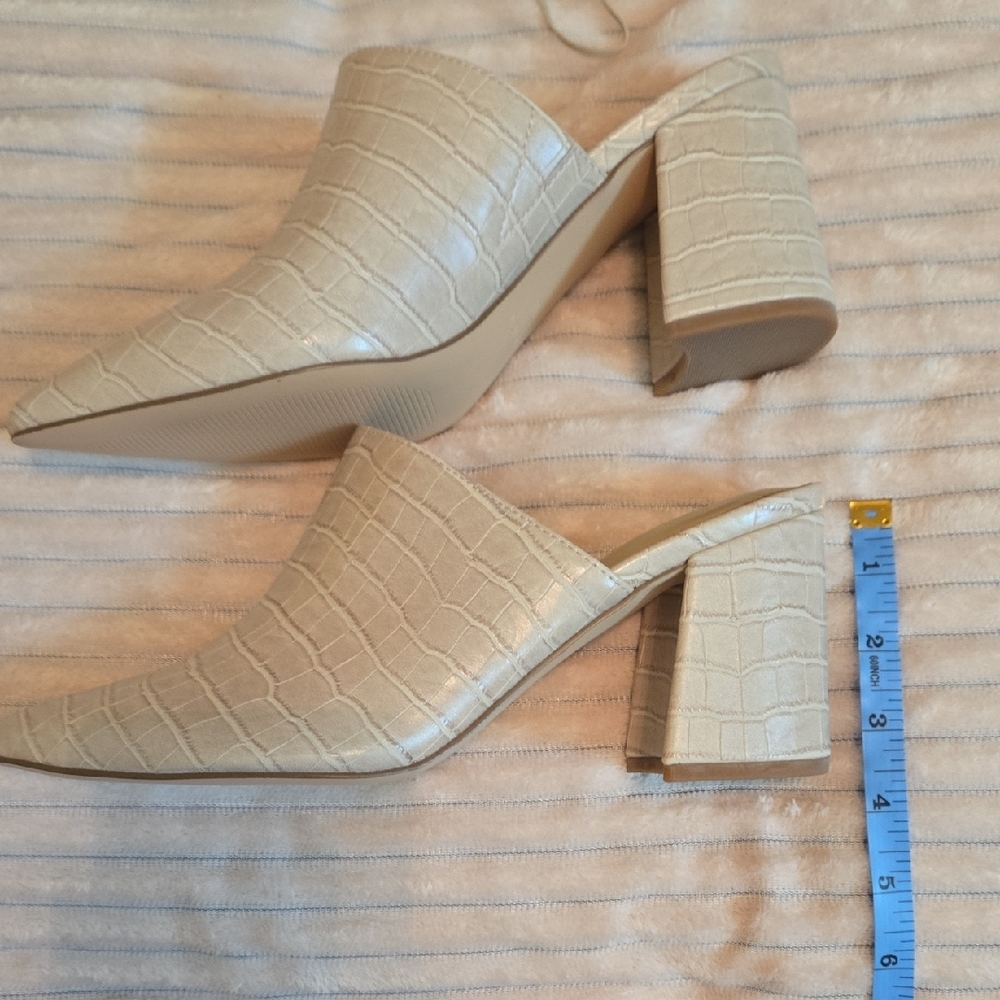 Nine West Beige Croc-Patterned Mules - Picture 5 of 13